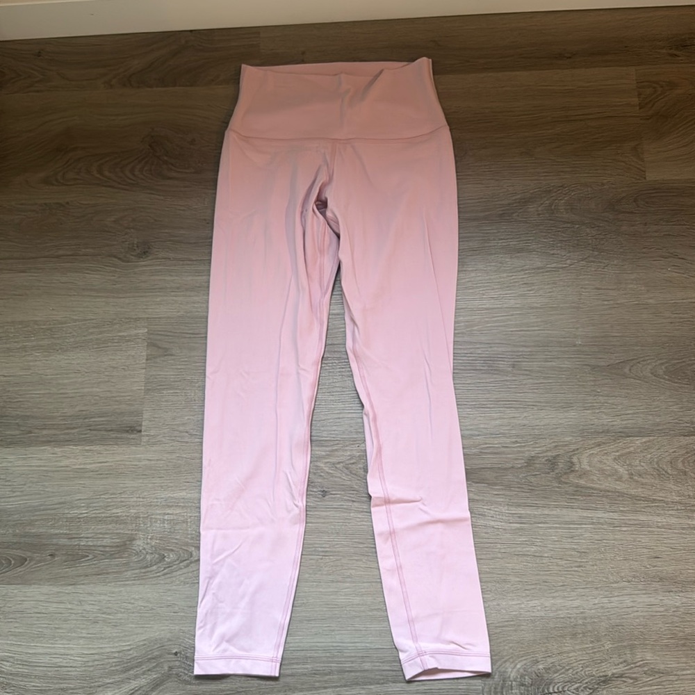 Aritzia light pink leggings